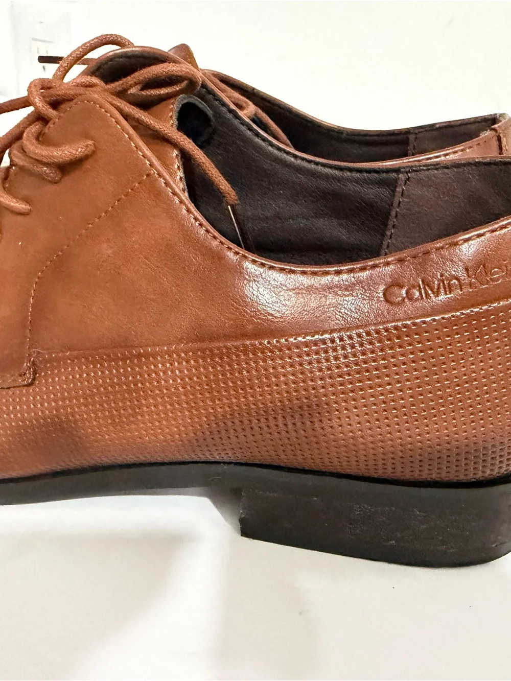 Calvin Klein Men's Chestnut Brown Leather Lace-Up Oxfords